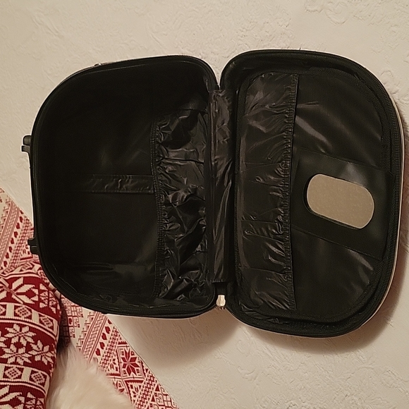 Dejuno Plaid overnight cosmetic cases, set of 2 - Picture 4 of 10